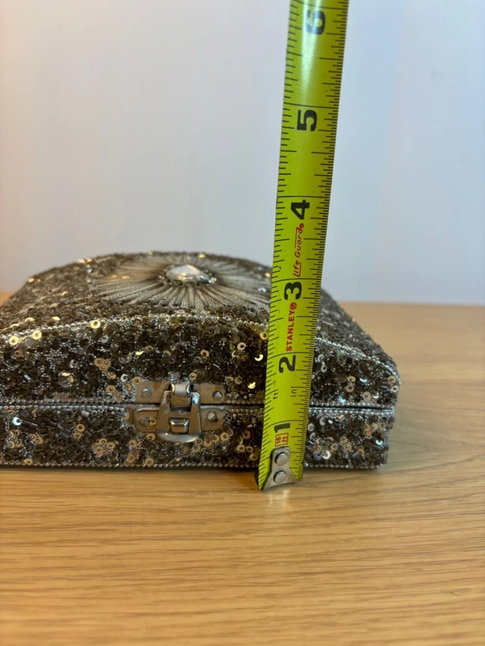 Silver Sequin/Glass Beaded Trinket Box‎